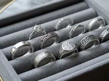 Artisan Solitaire Crown Silver Ring